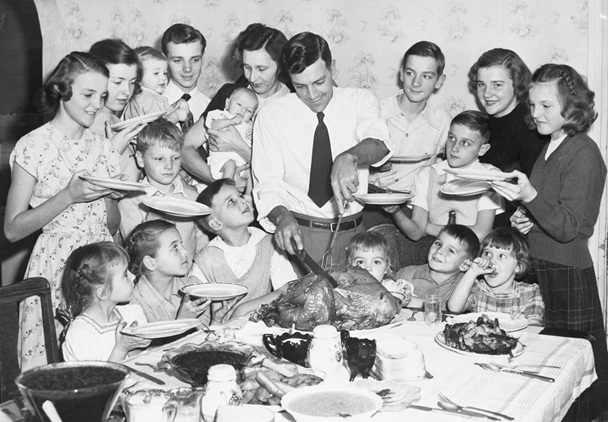 Thanksgiving tradition and limited food safety illustration